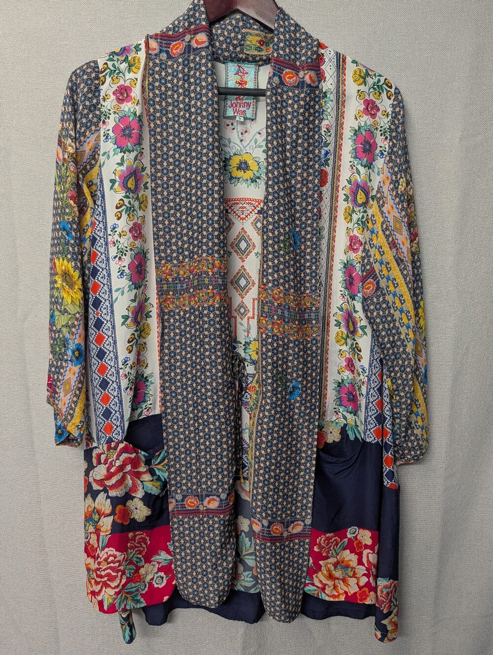 Johnny Was 100%Silk Multicolor Floral Patchwork Tie Front Duster Size Small NWOT